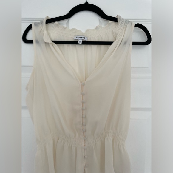 Express Off White Sleeveless Blouse - Picture 1 of 2